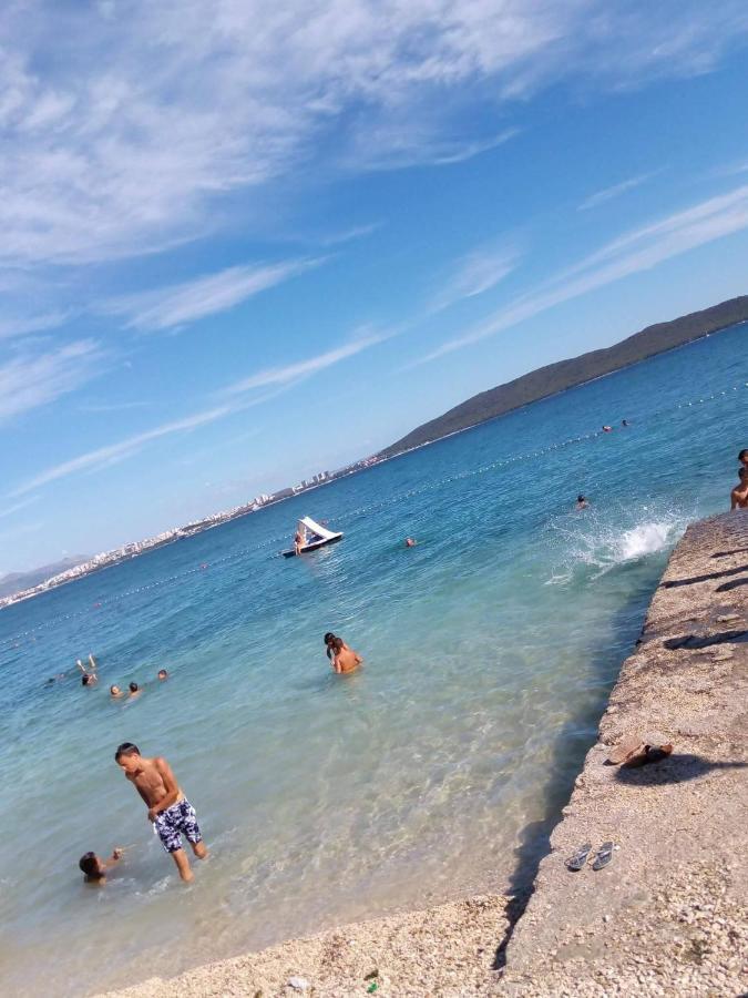 Apartments Pavlinovic Kaštela Eksteriør billede