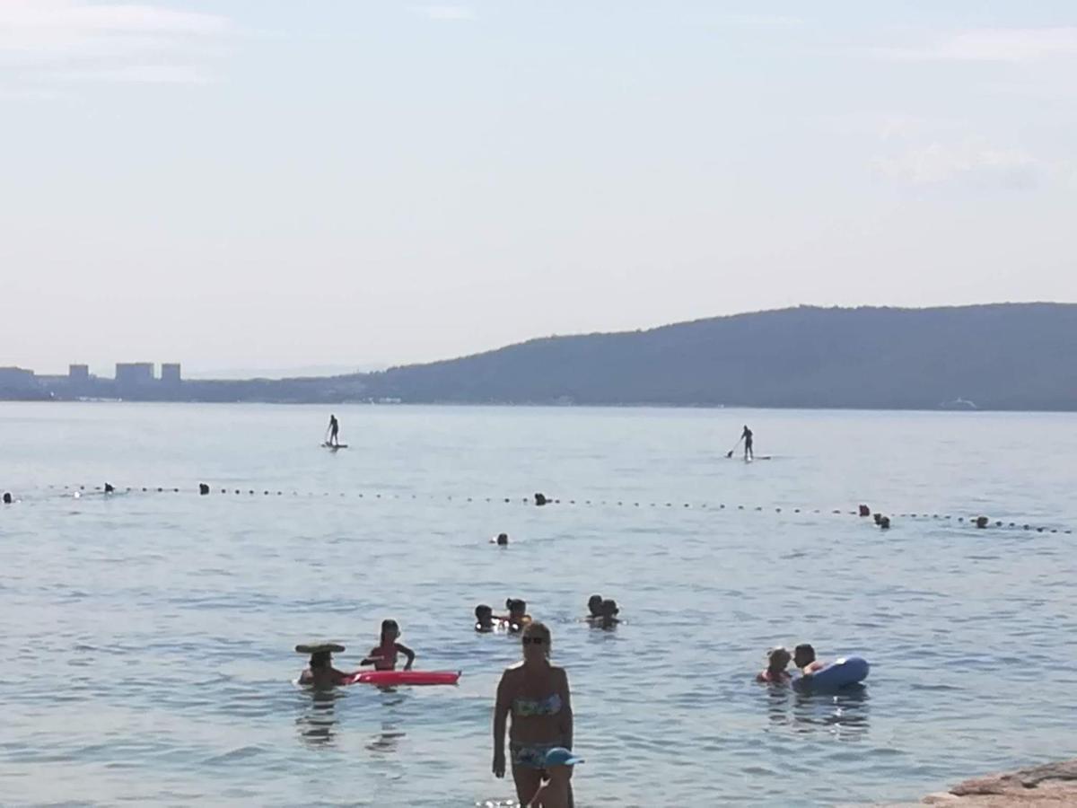 Apartments Pavlinovic Kaštela Eksteriør billede