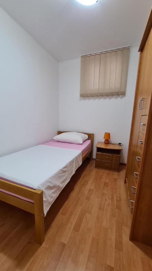 Apartments Pavlinovic Kaštela Eksteriør billede