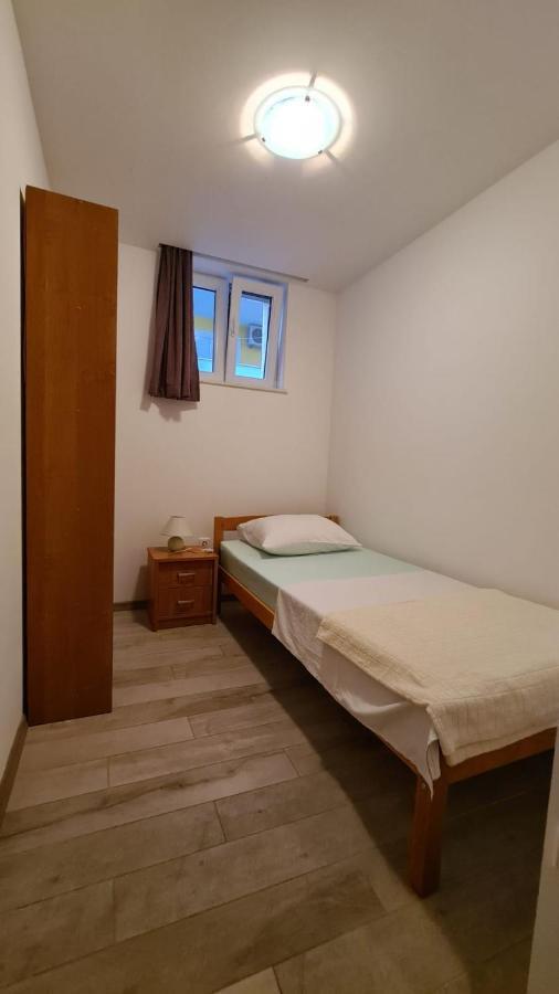Apartments Pavlinovic Kaštela Eksteriør billede